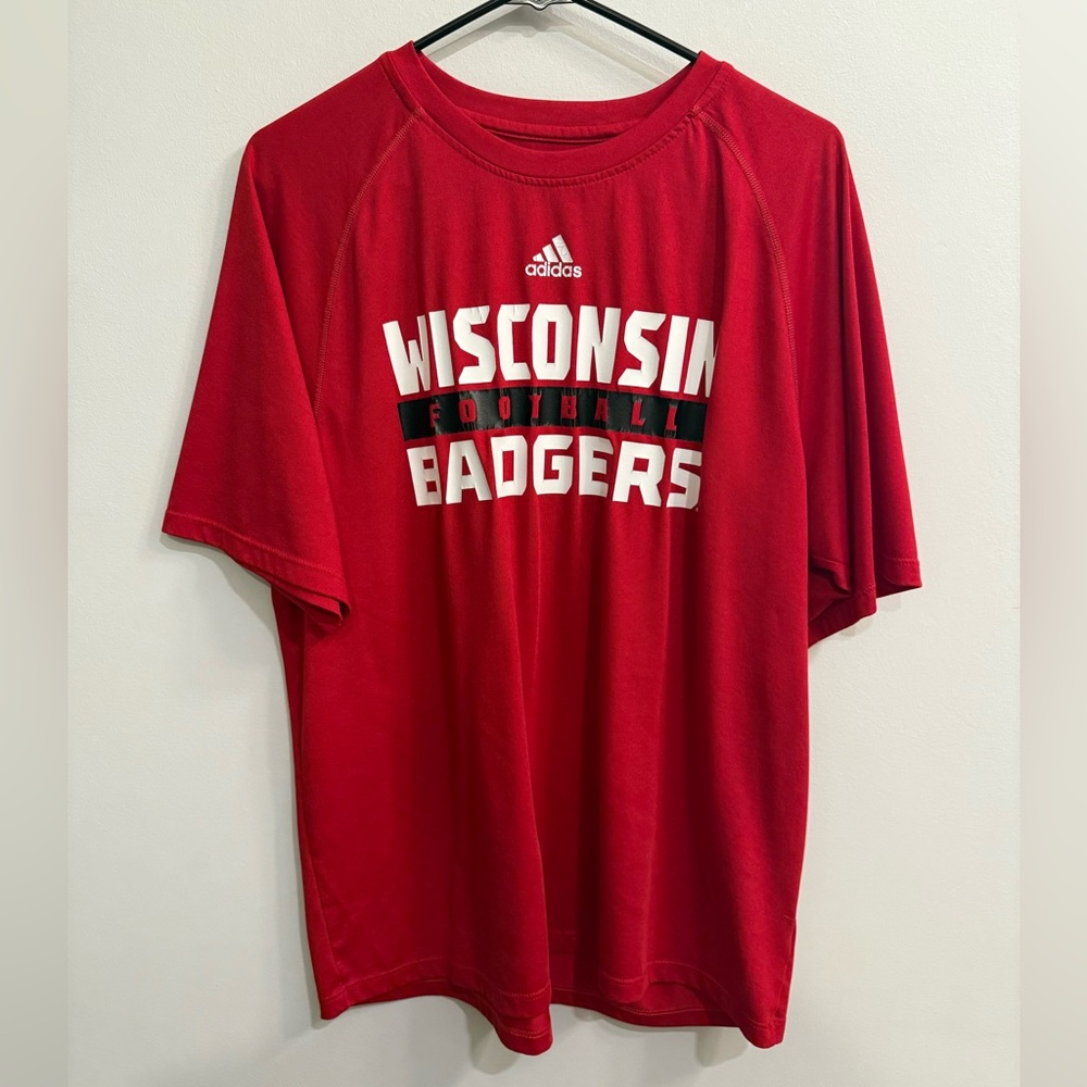 Adidas - Wisconsin Badgers Football T-Shirt - Large - Red